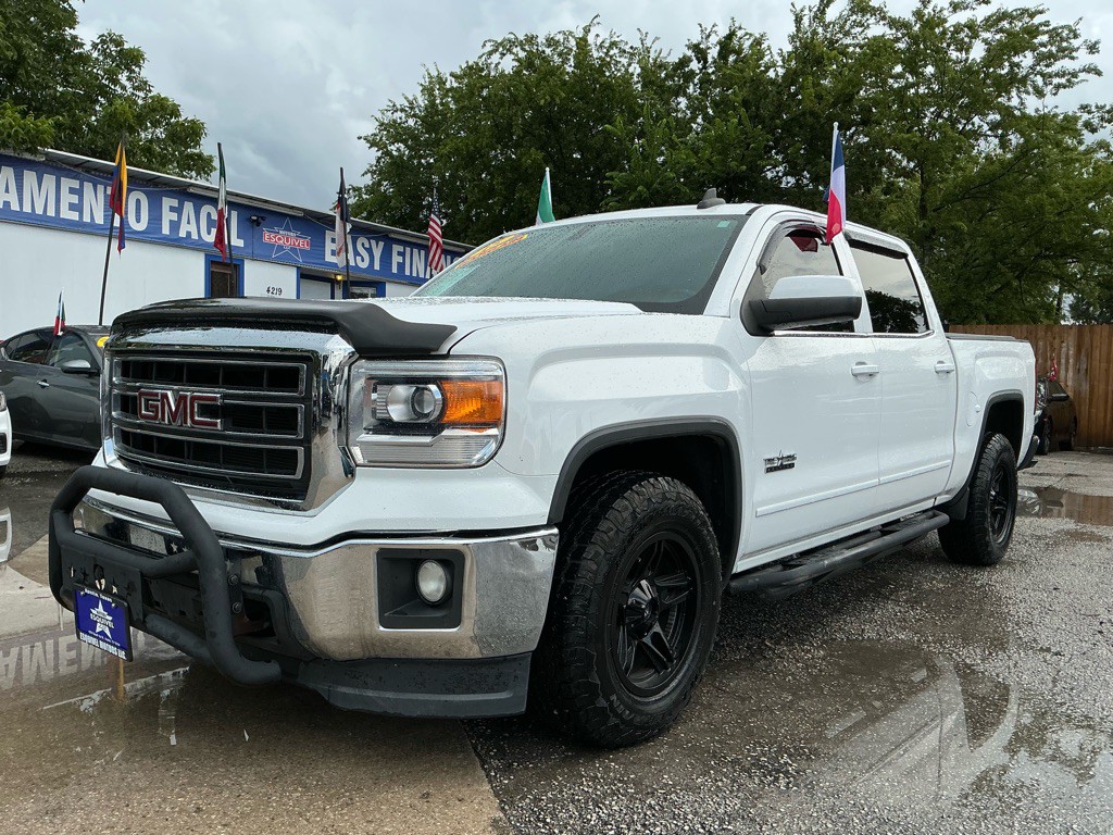 2015 GMC Sierra Image 2