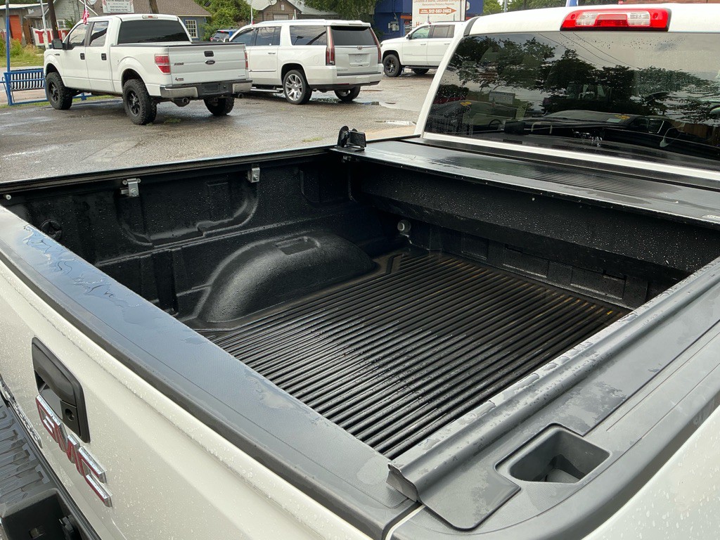 2015 GMC Sierra Image 6