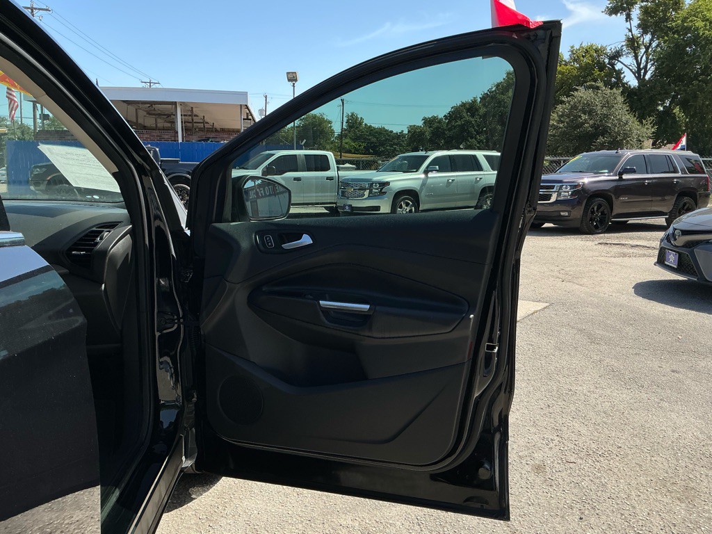 2019 Ford Escape Image 8