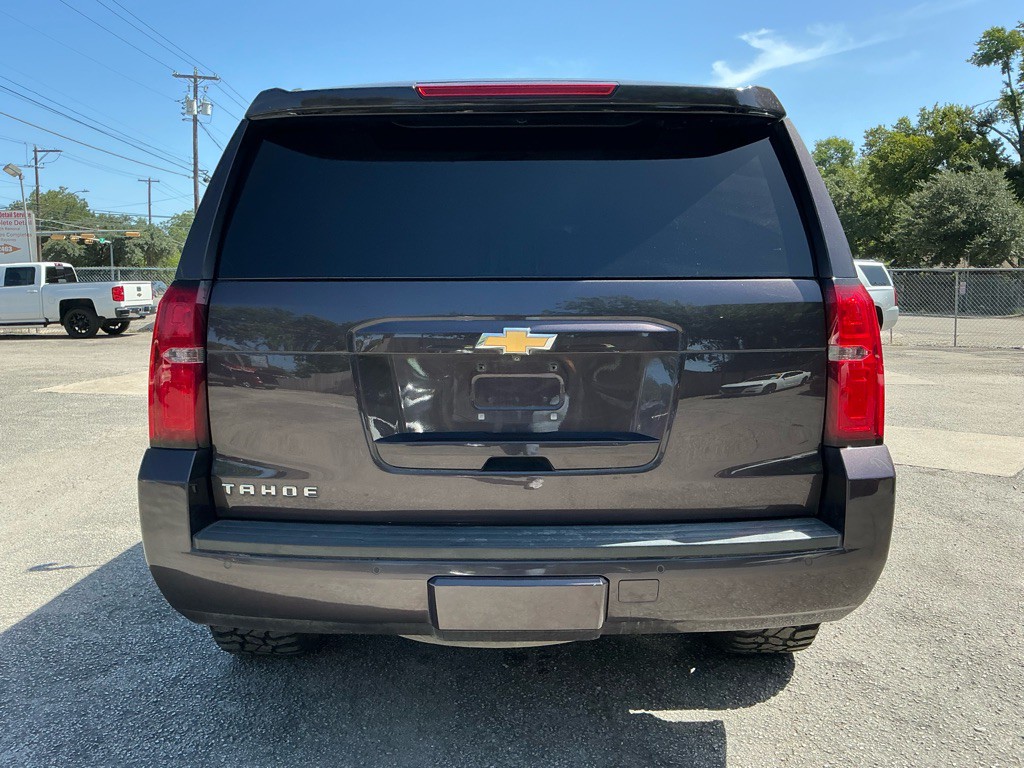 2016 Chevrolet Tahoe Image 4