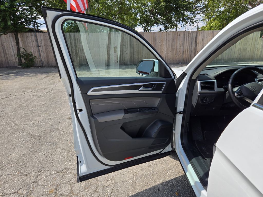 2023 Volkswagen Atlas Image 8