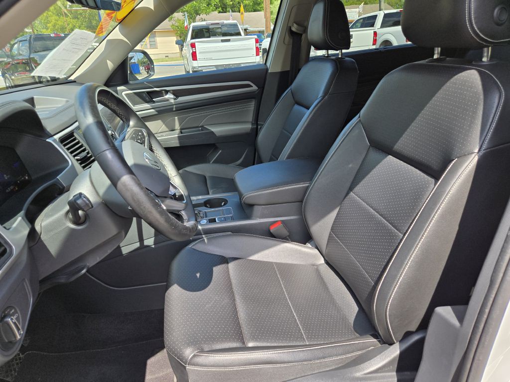 2023 Volkswagen Atlas Image 9
