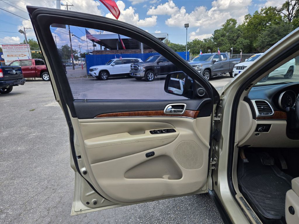 2012 Jeep Grand Cherokee Image 7