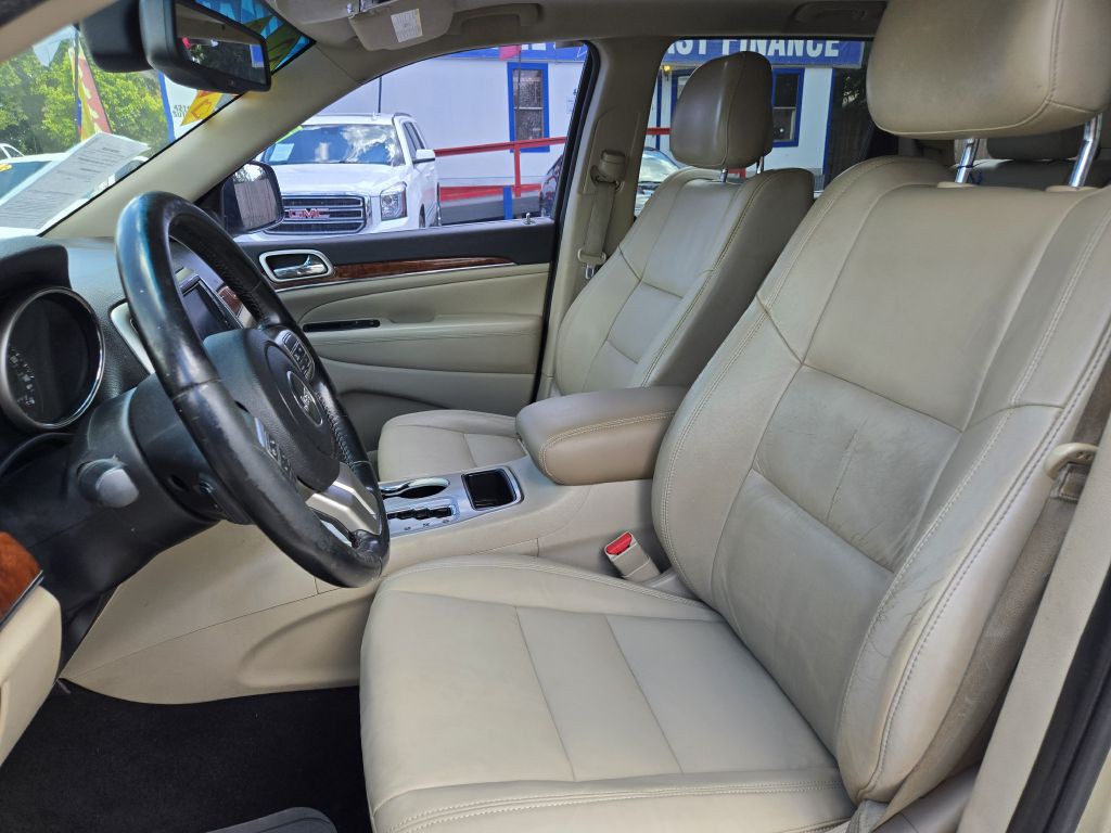 2012 Jeep Grand Cherokee Image 8