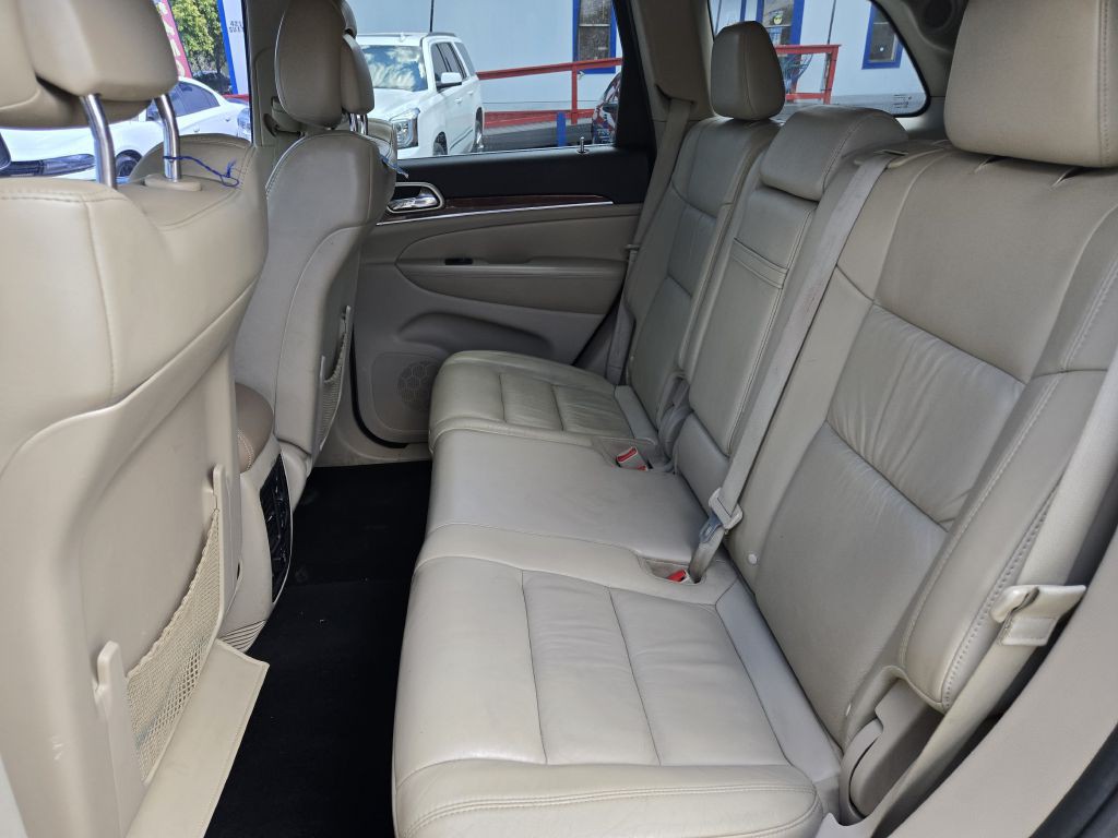 2012 Jeep Grand Cherokee Image 12