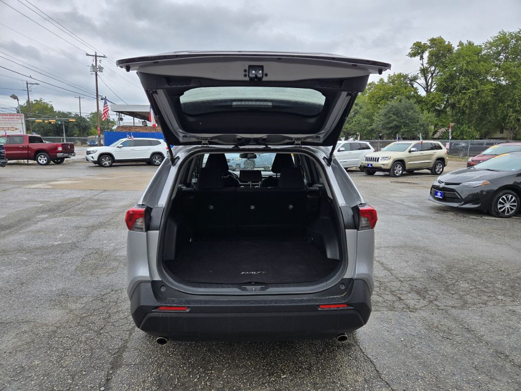 2019 Toyota Rav4 Image 5