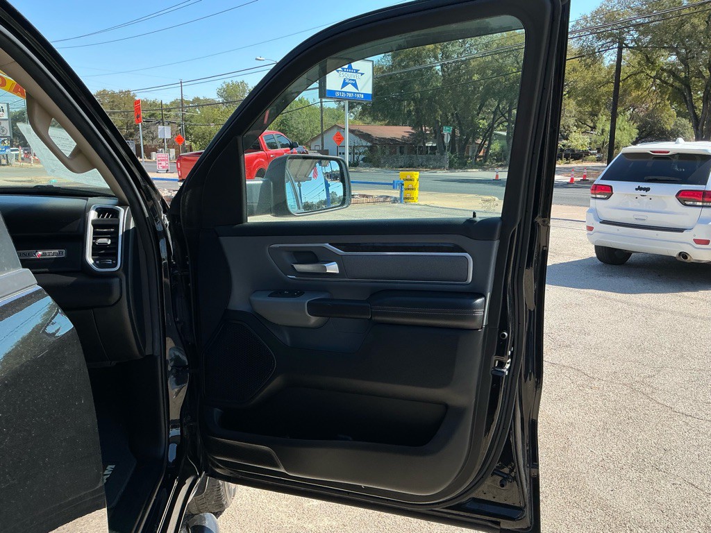 2020 RAM 1500 Image 10