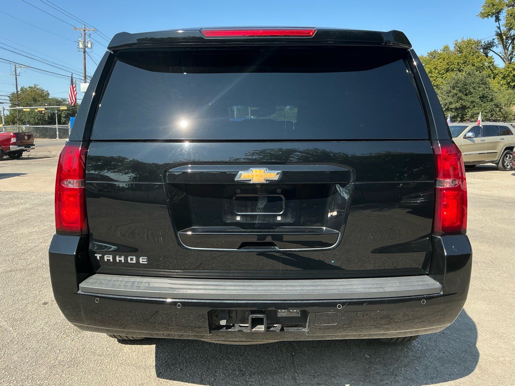 2017 Chevrolet Tahoe Image 4