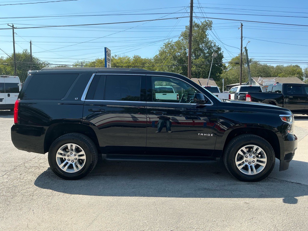 2017 Chevrolet Tahoe Image 5