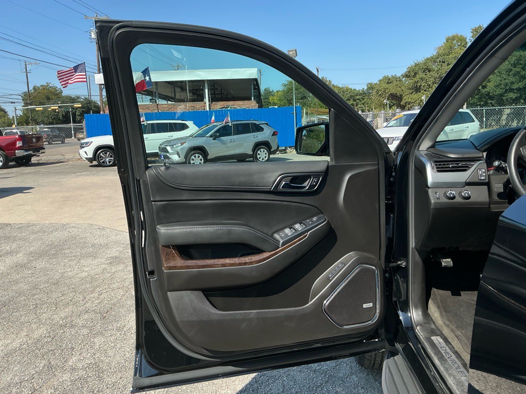2017 Chevrolet Tahoe Image 11