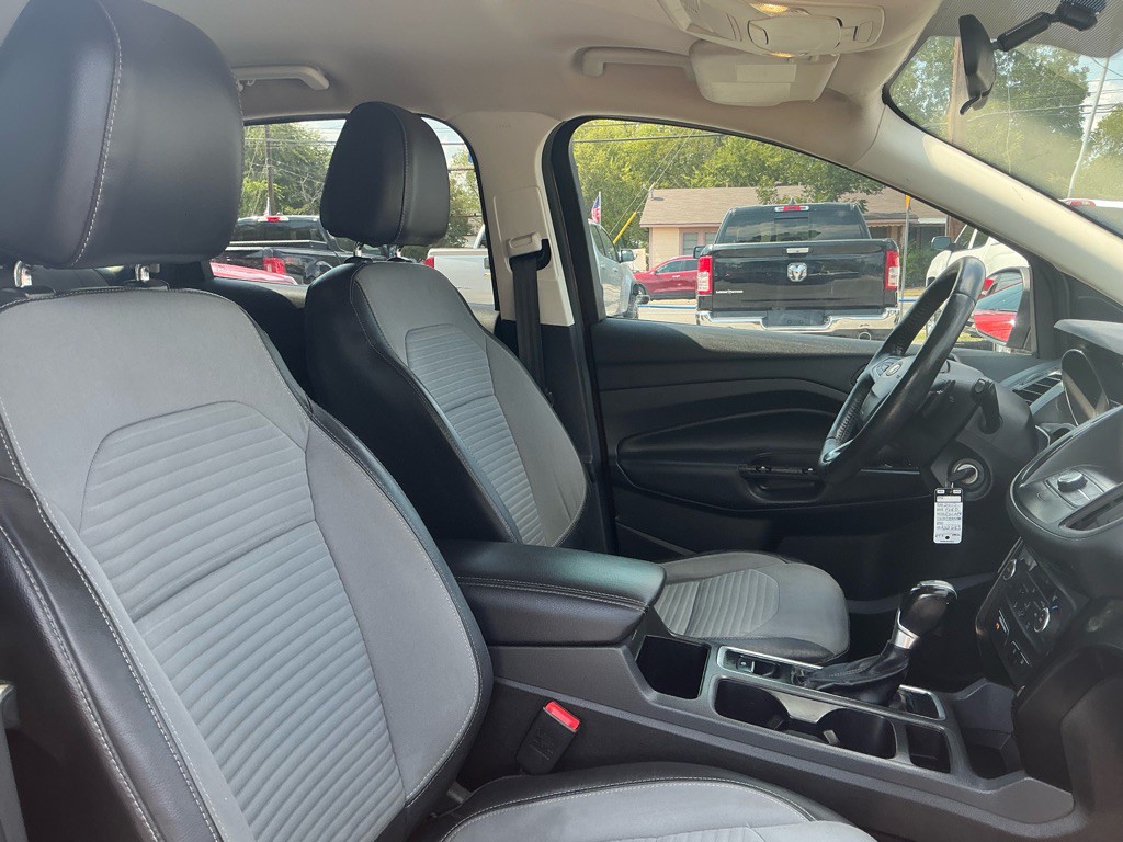 2017 Ford Escape Image 9