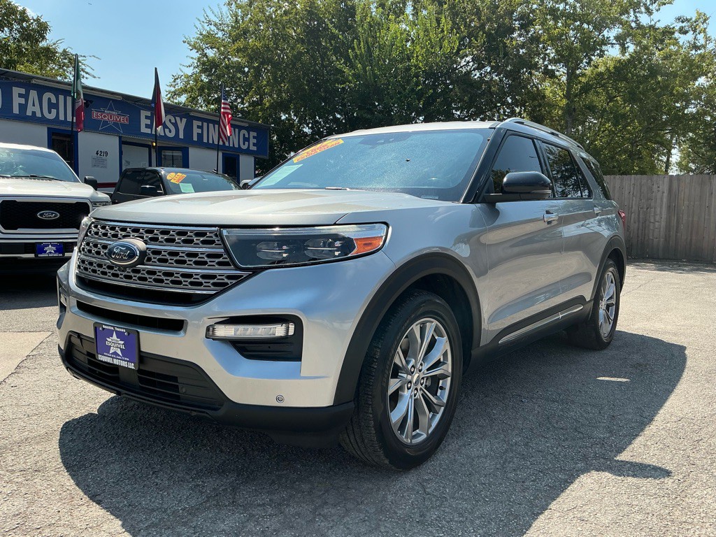 2021 Ford Explorer Image 2