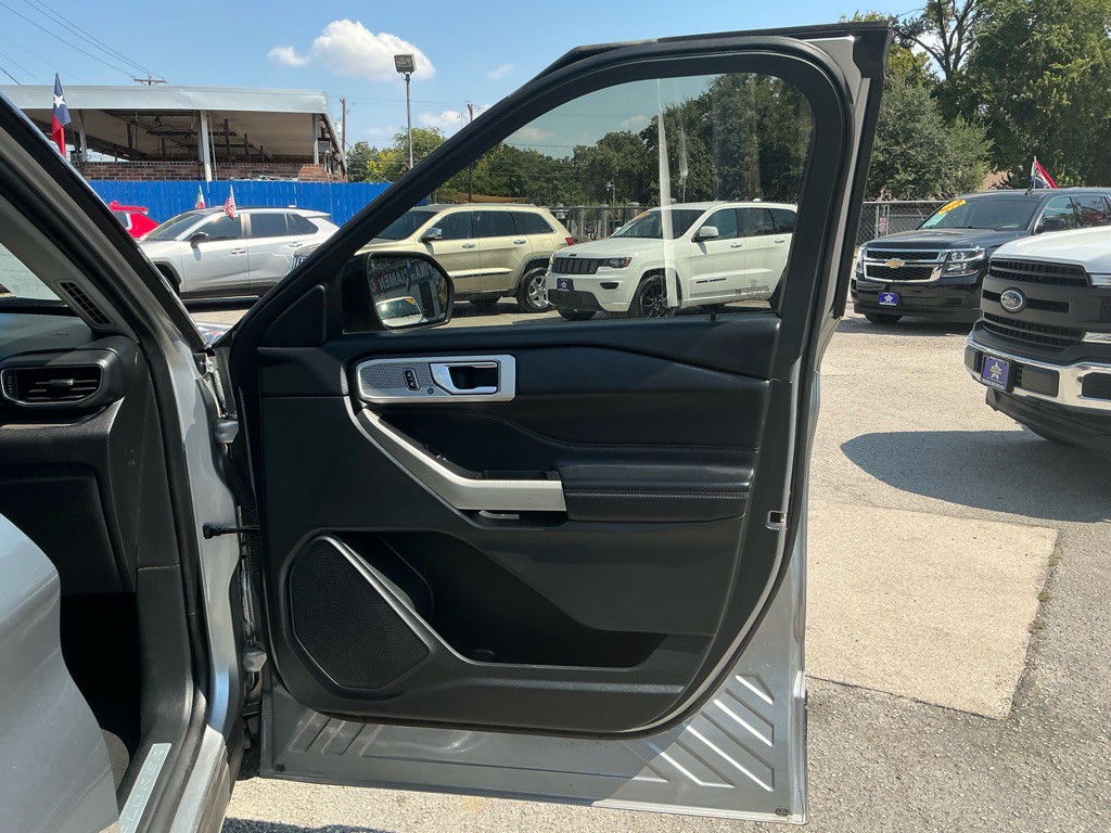 2021 Ford Explorer Image 10