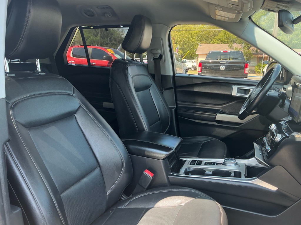 2021 Ford Explorer Image 11