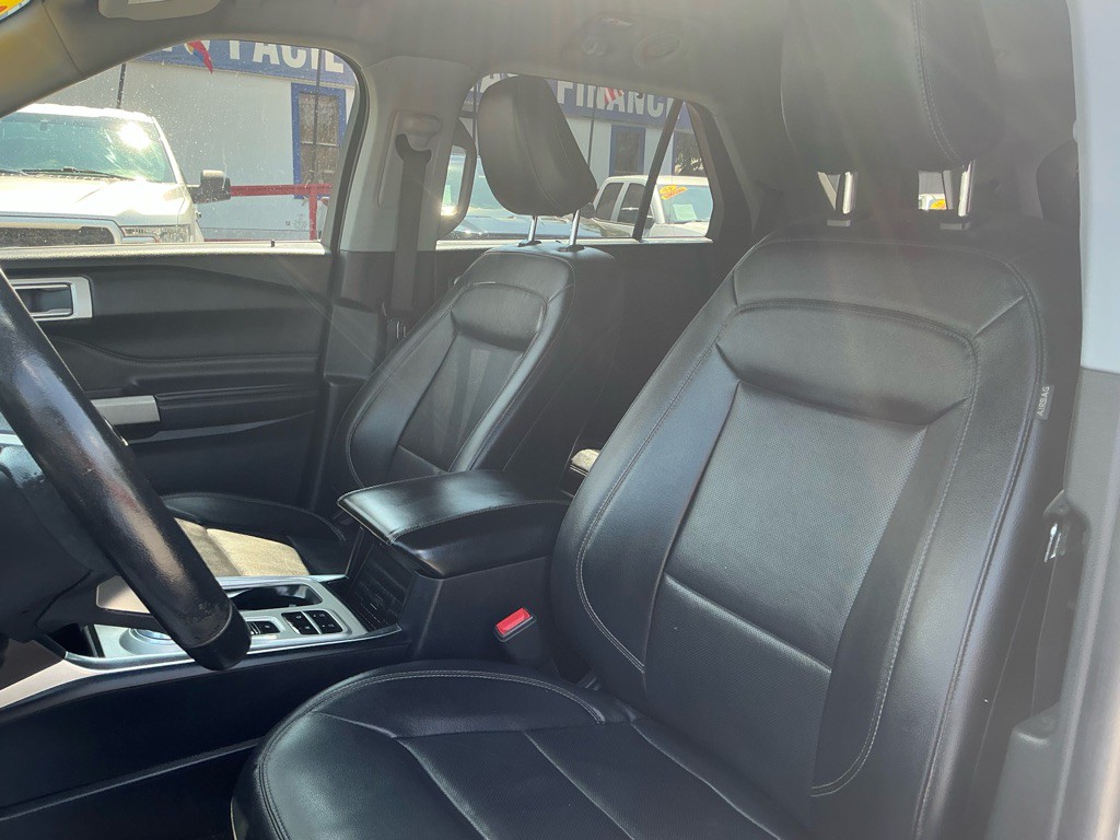 2021 Ford Explorer Image 13