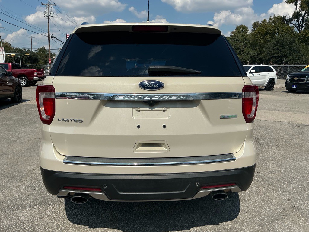 2018 Ford Explorer Image 4