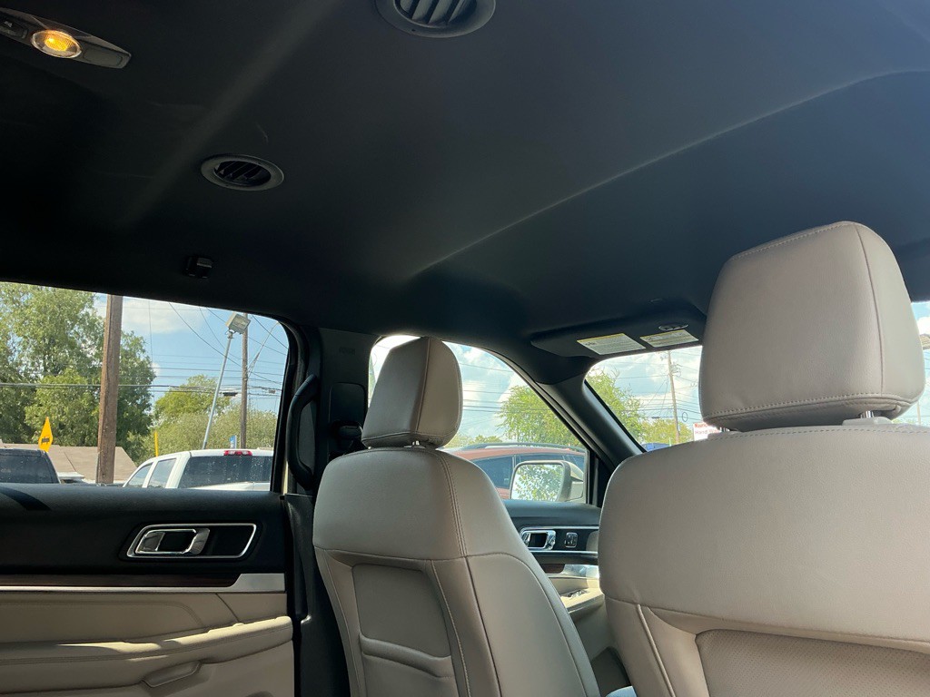 2018 Ford Explorer Image 9