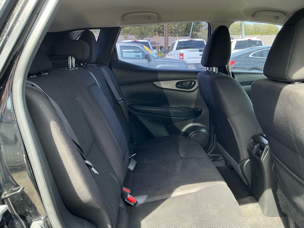 2019 Nissan Rogue Image 7