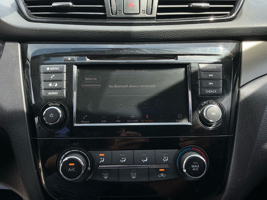 2019 Nissan Rogue Image 12