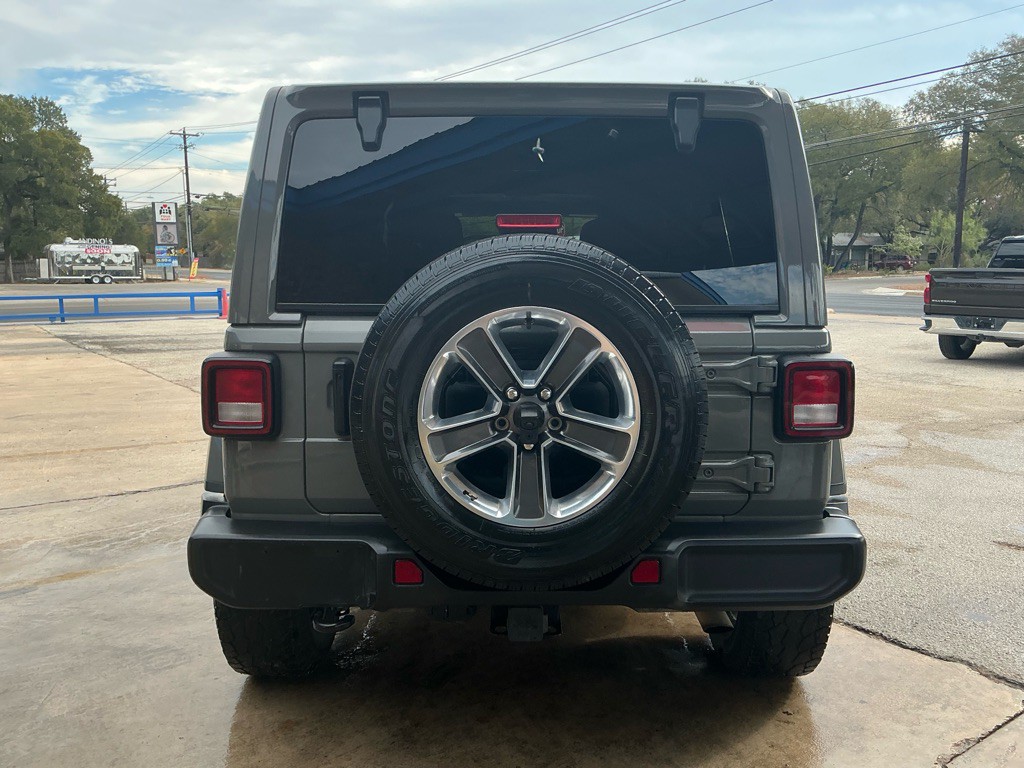 2022 Jeep Wrangler Unlimited Image 3