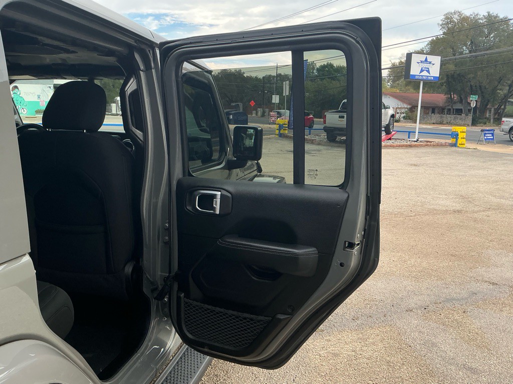 2022 Jeep Wrangler Unlimited Image 6