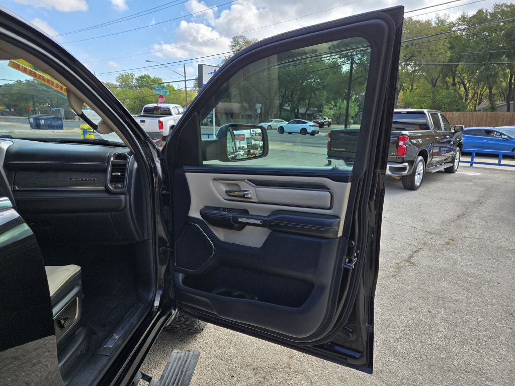 2019 RAM 1500 Image 9