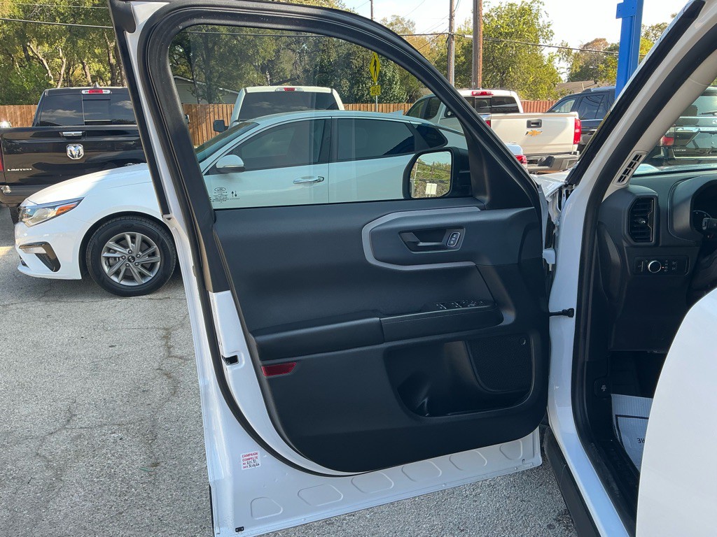 2021 Ford Bronco Image 11