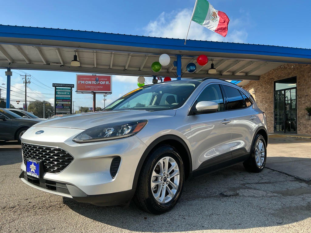 2020 Ford Escape Image 2