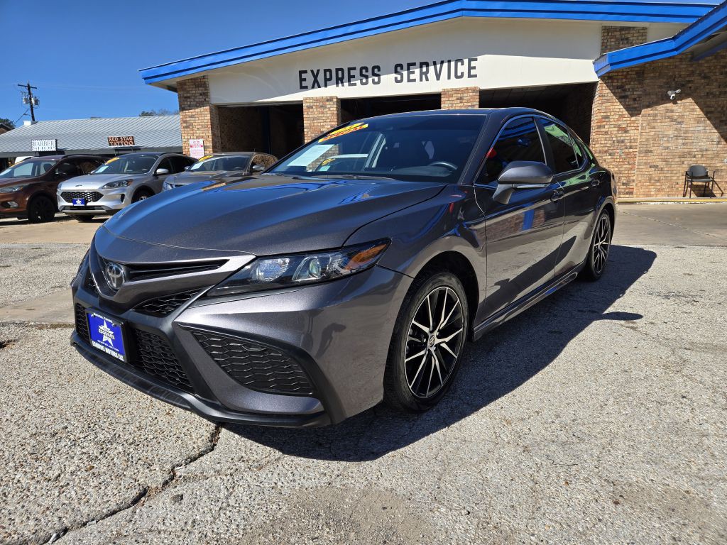 2023 Toyota Camry Image 2