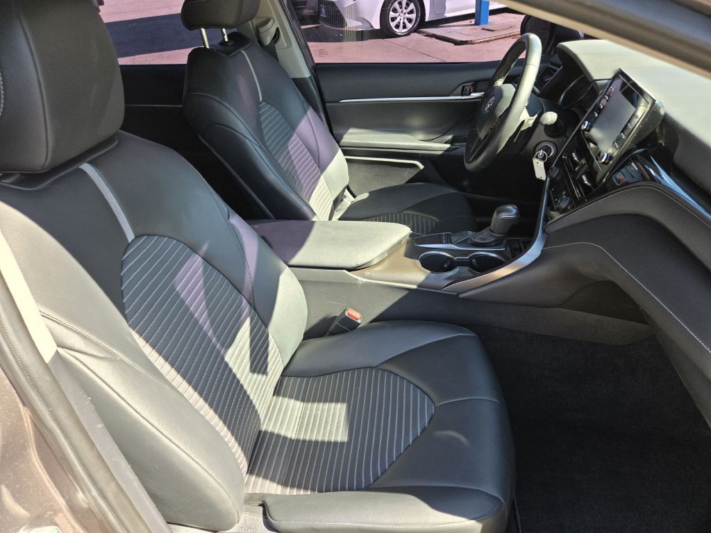 2023 Toyota Camry Image 10