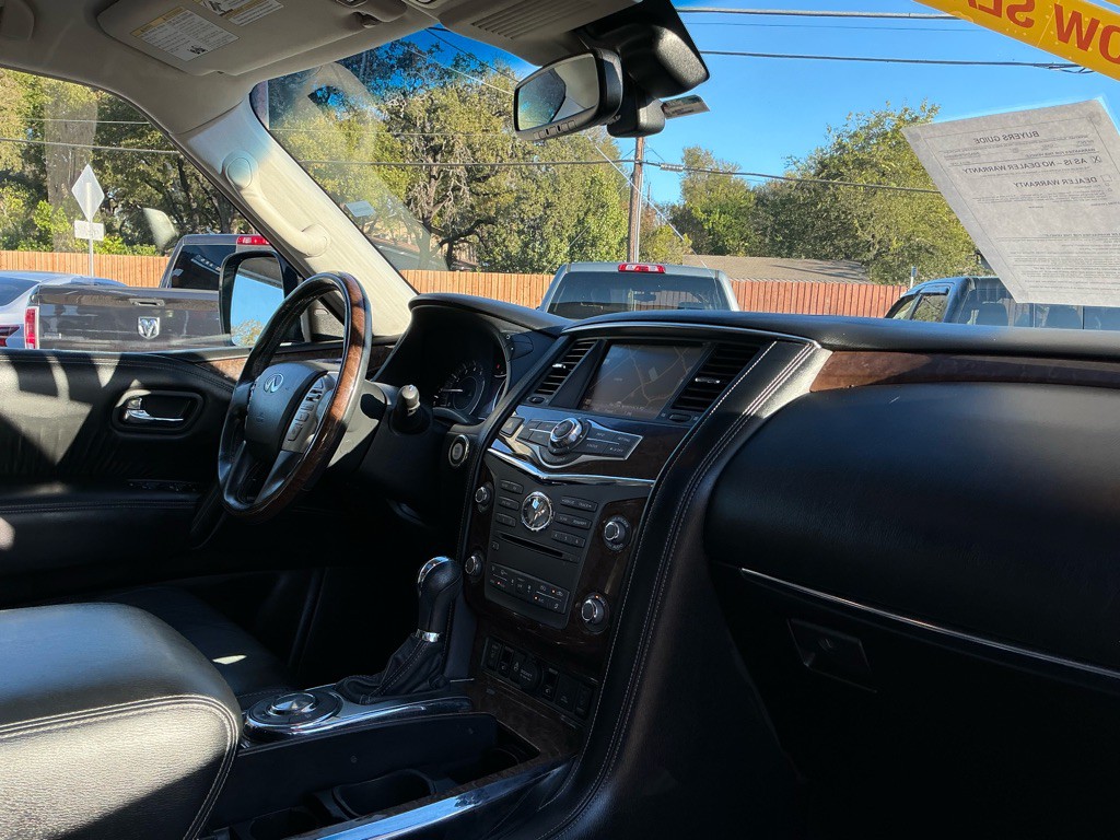 2017 INFINITI QX80 Image 13