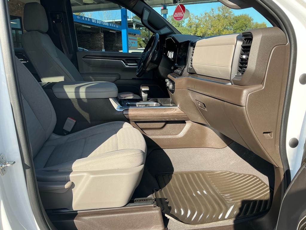2023 Chevrolet Silverado 1500 Image 10