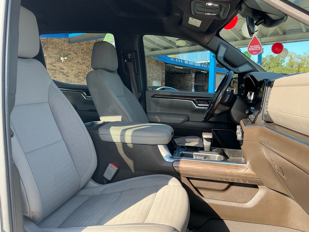 2023 Chevrolet Silverado 1500 Image 11