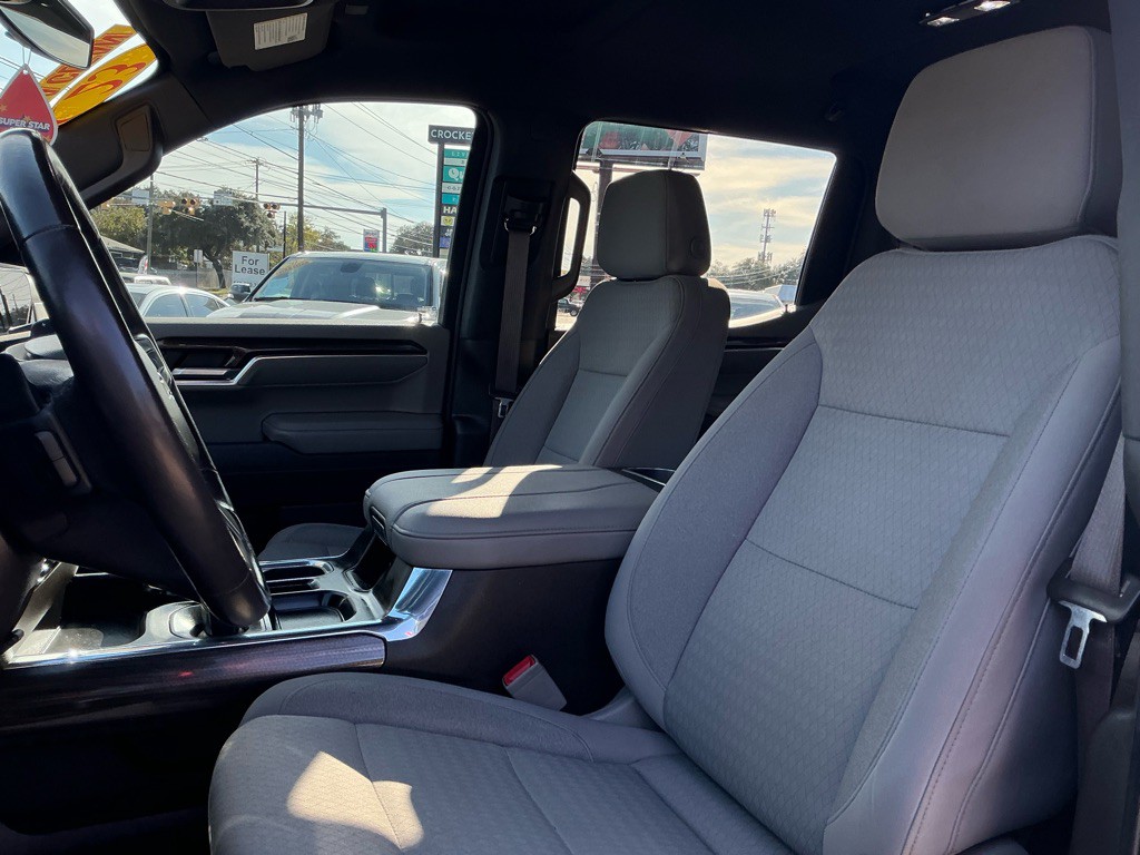 2023 Chevrolet Silverado 1500 Image 13