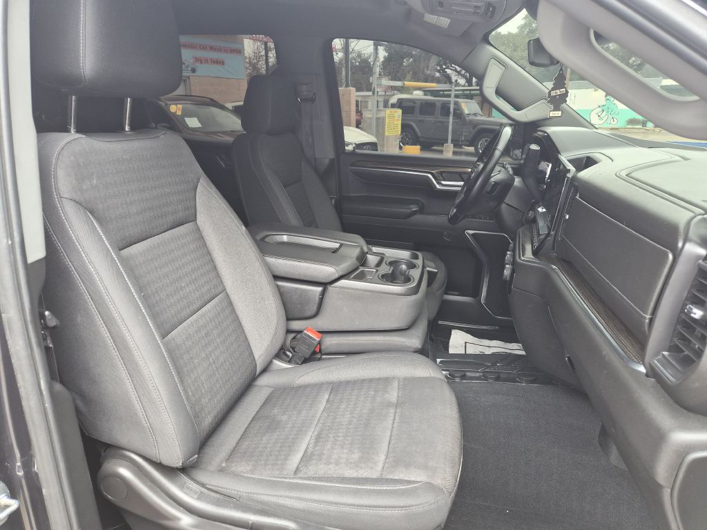 2023 Chevrolet Silverado 1500 Image 11