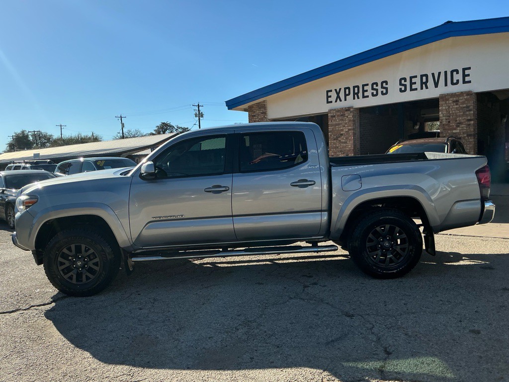 2020 Toyota Tacoma Image 3