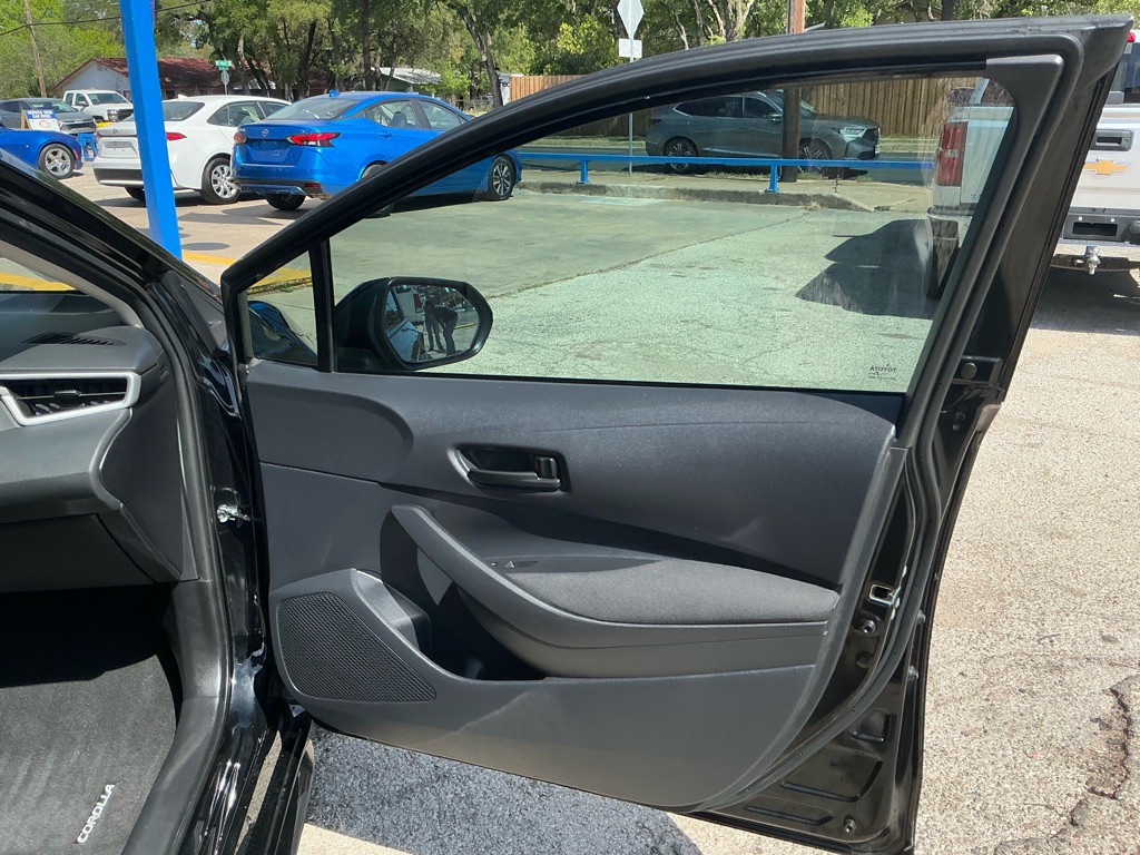 2025 Toyota Corolla Image 8