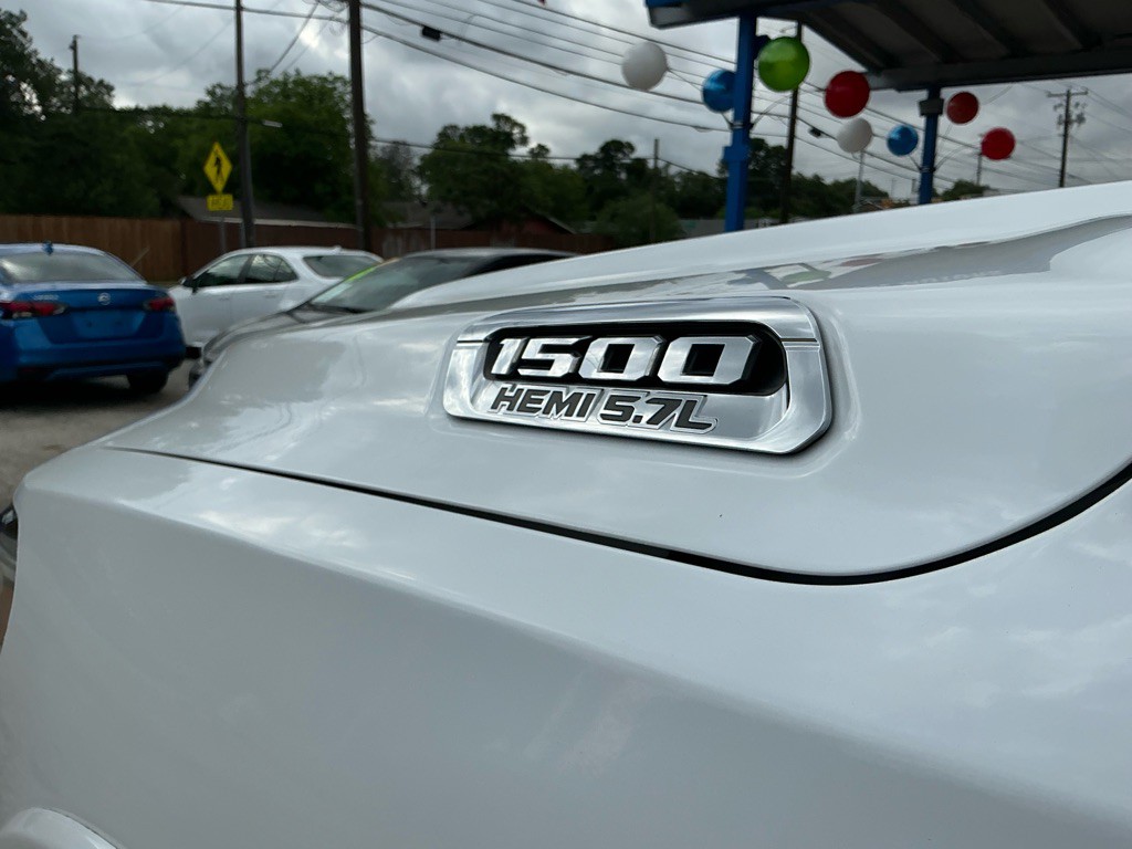 2019 RAM 1500 Image 5