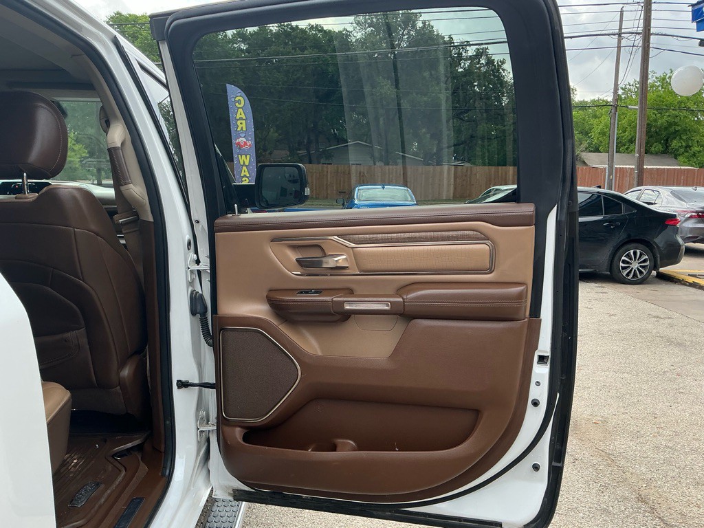 2019 RAM 1500 Image 11