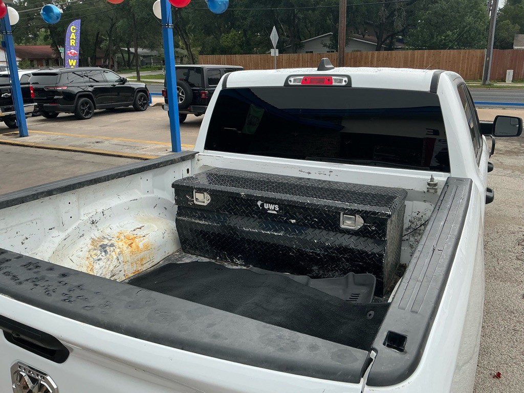 2024 RAM 1500 Image 6