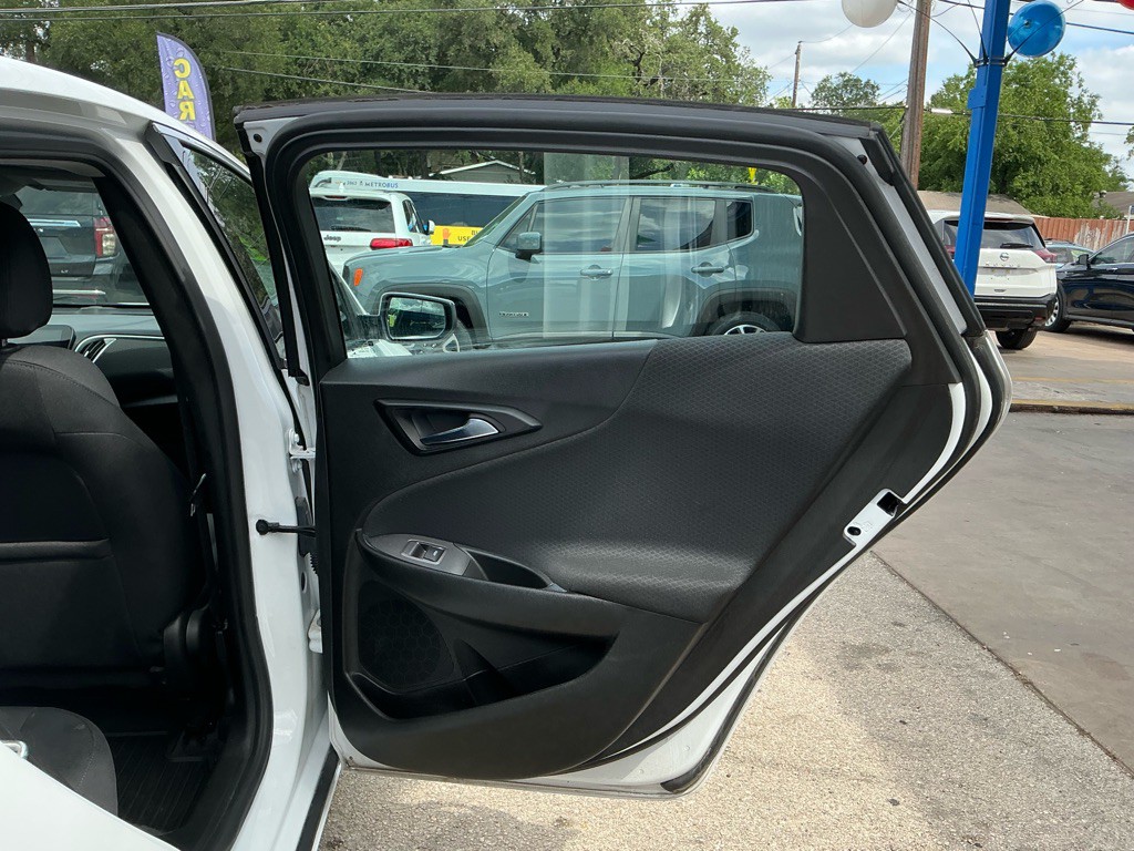 2022 Chevrolet Malibu Image 5