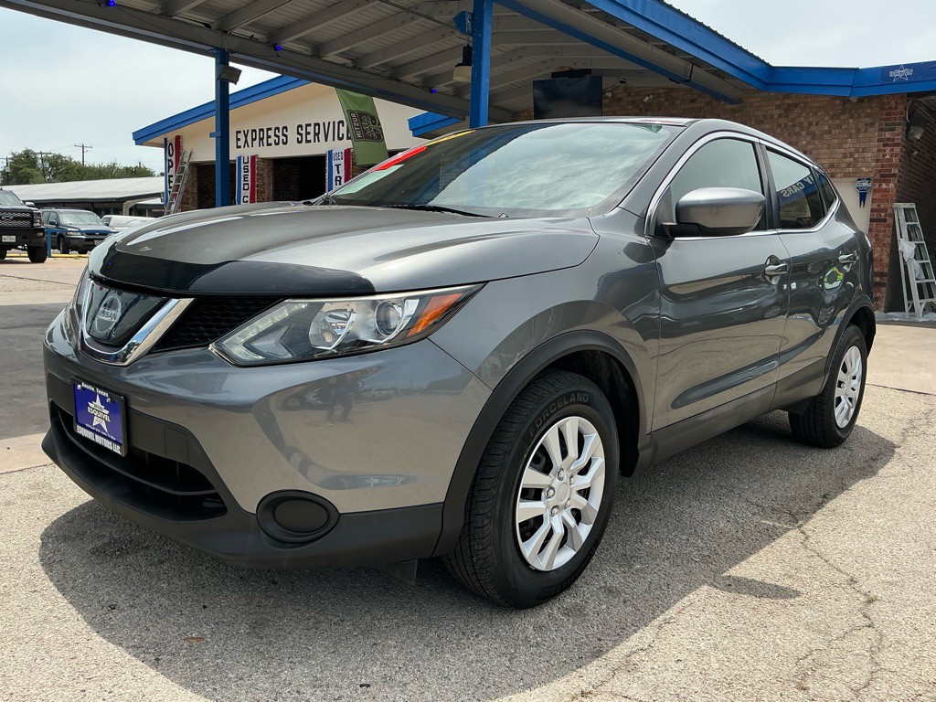2019 Nissan Rogue Image 2