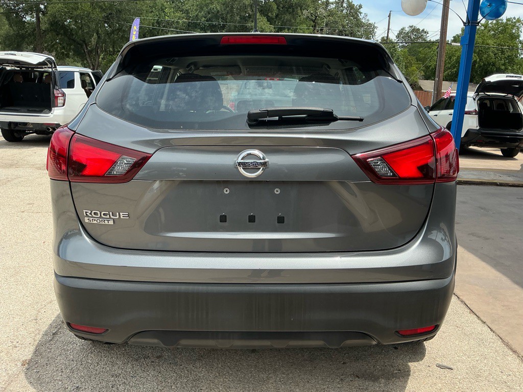 2019 Nissan Rogue Image 4
