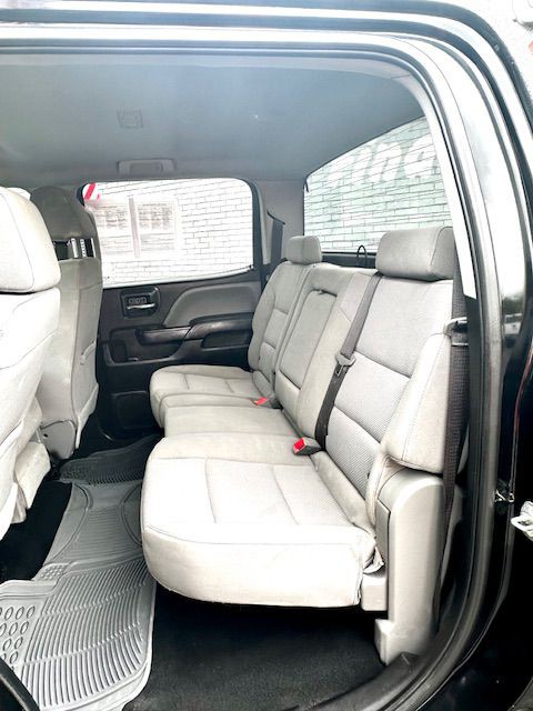 2018 Chevrolet Silverado 1500 Image 9