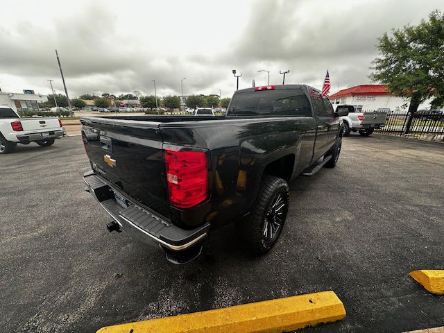 2018 Chevrolet Silverado 1500 Image 12