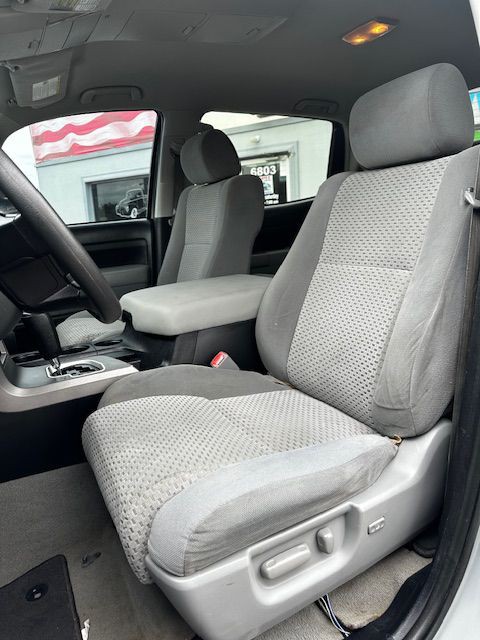 2011 Toyota Tundra Image 9