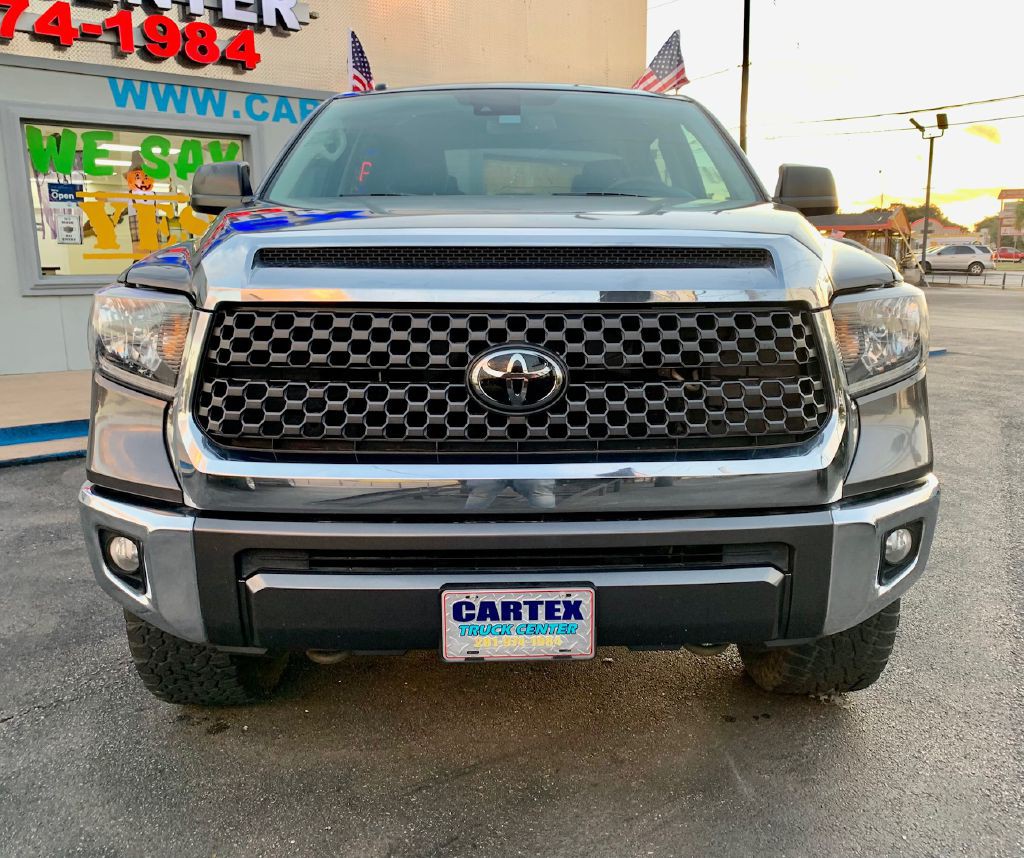 2014 Toyota Tundra Image 2
