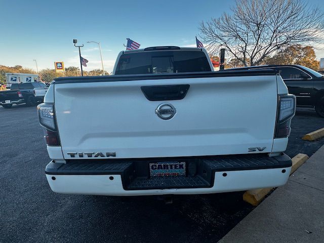 2017 Nissan Titan Image 6