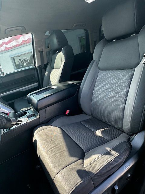 2019 Toyota Tundra Image 8