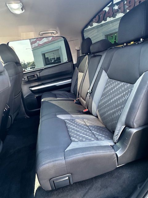 2019 Toyota Tundra Image 9